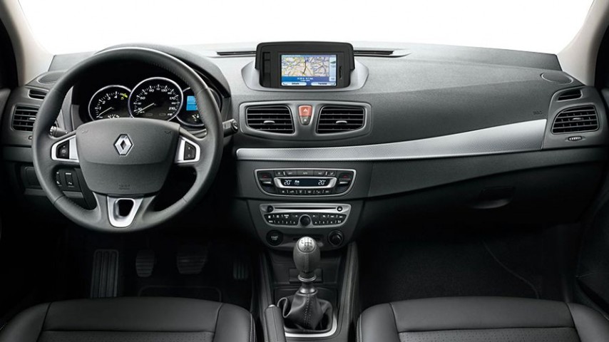 Rize’de kiralık Renault Fluence – Ayala Tour Rent a Car