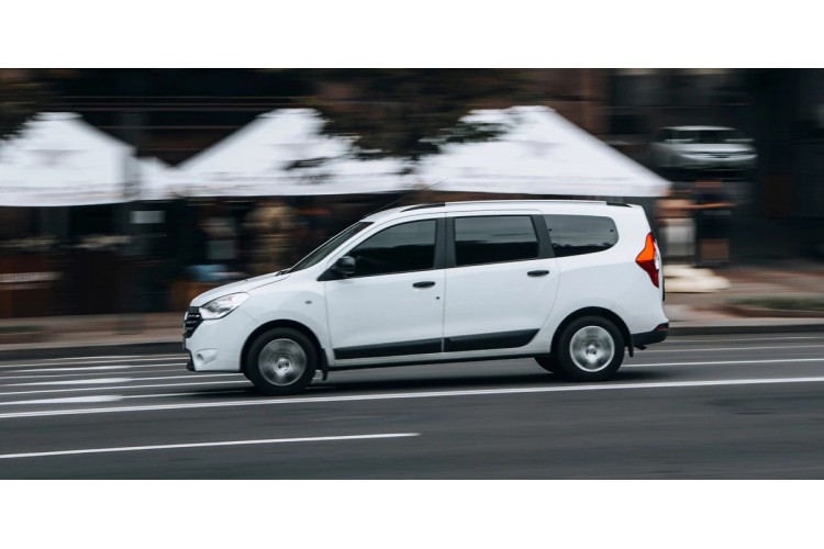 Rize Rent a Car – Dacia Lodgy İç Mekan | Ayala Tour