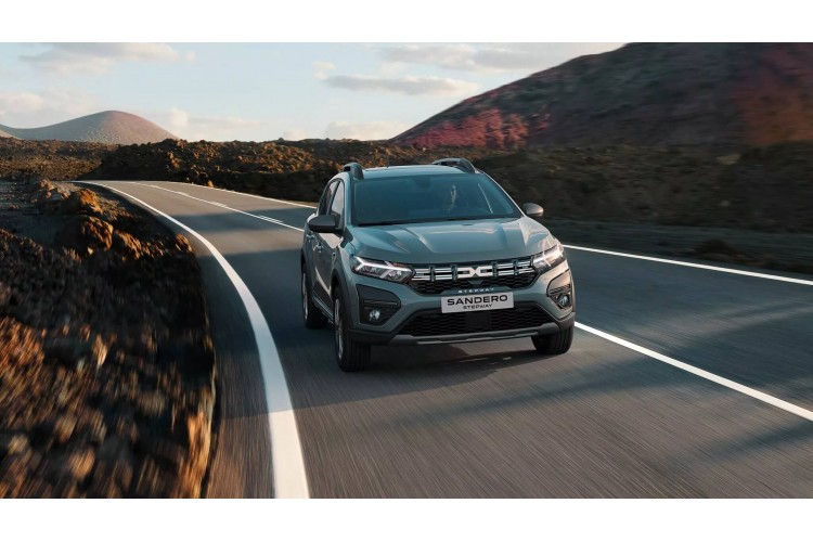 Rize’de kiralık Dacia Sandero Stepway 2026 – Ayala Tour Rent a Car