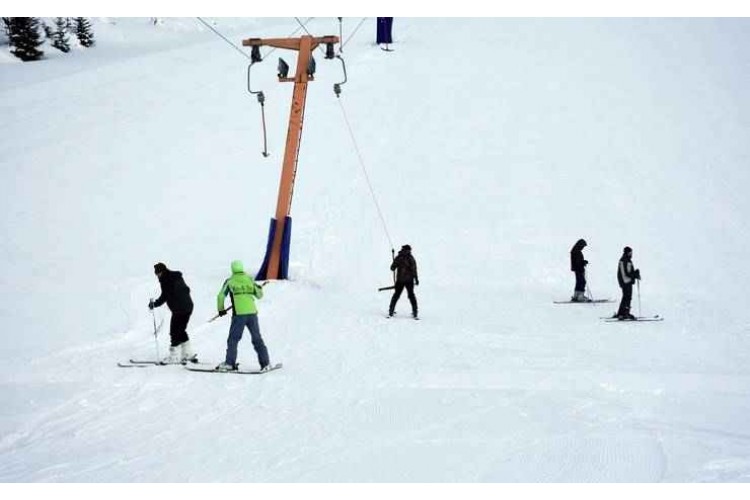 Artvin Atabarı Kayak Merkezi’nde günübirlik kayak turu Ayala Tour