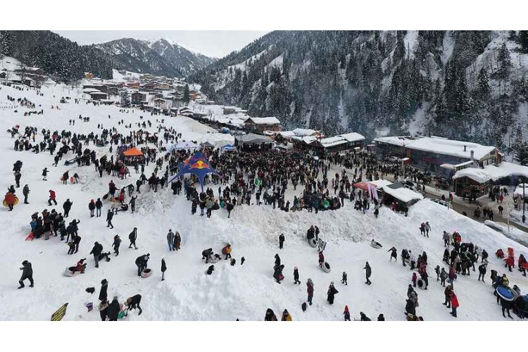 Kardan Adam Şenlikleri