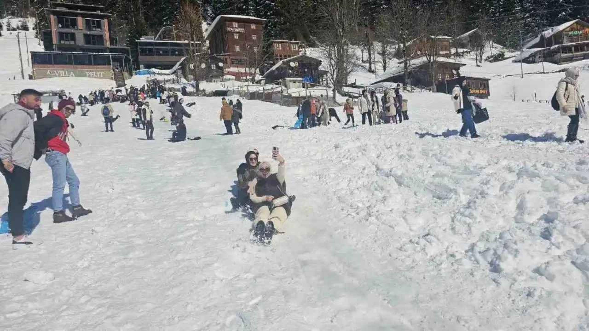 Kardan Adam Şenlikleri