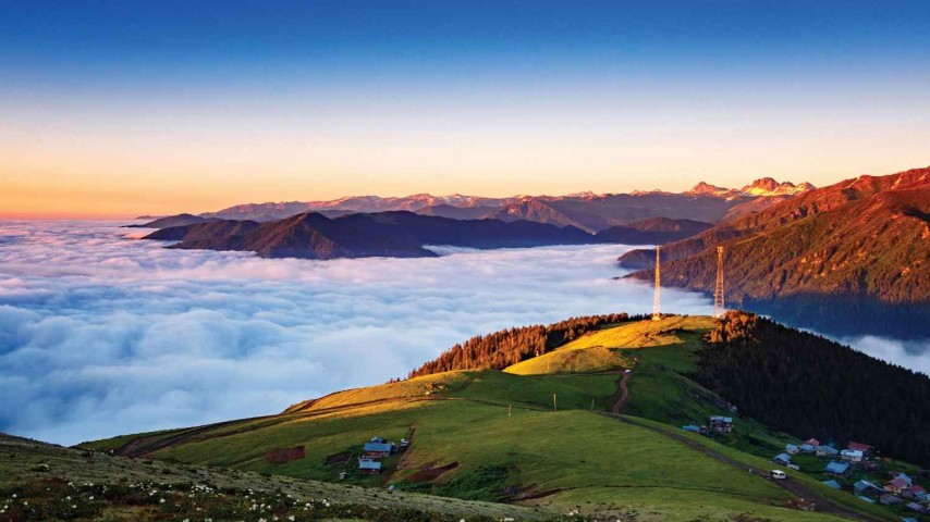 Pokut Yaylası bulut denizi manzarası